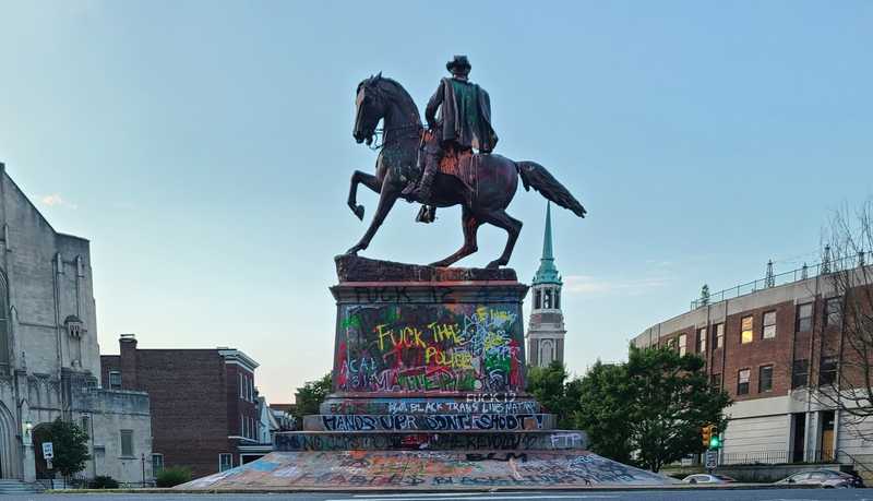 JEB Stuart Statue